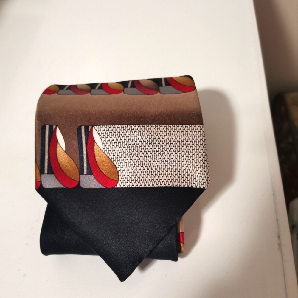NWT OSCAR DE LA RENTA TIE